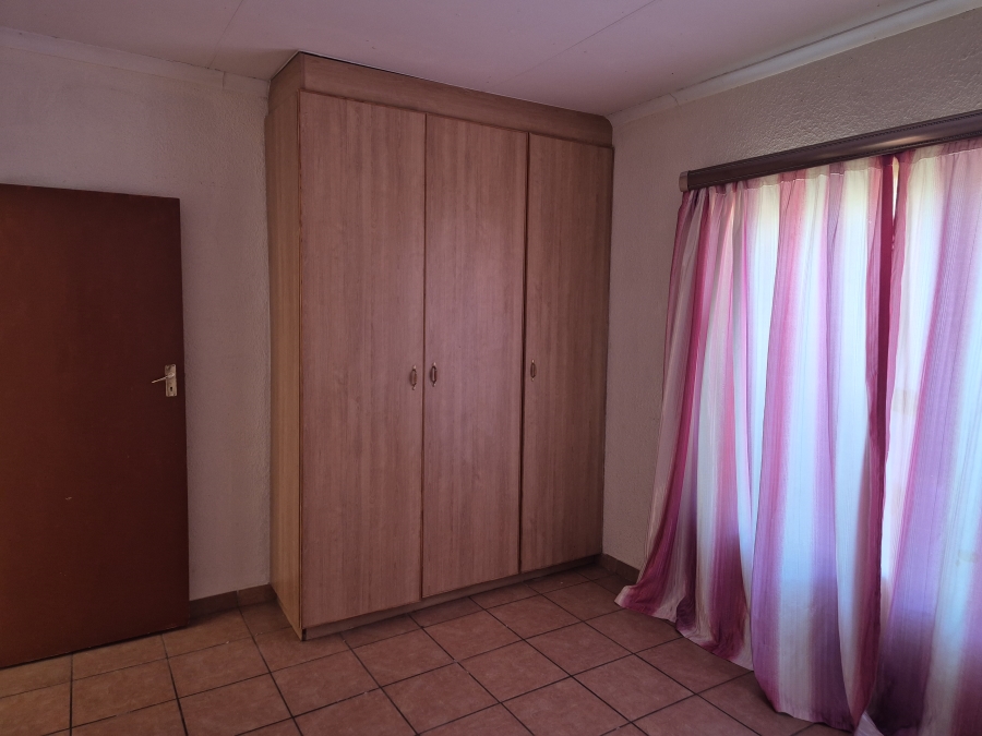 2 Bedroom Property for Sale in Songloed North West